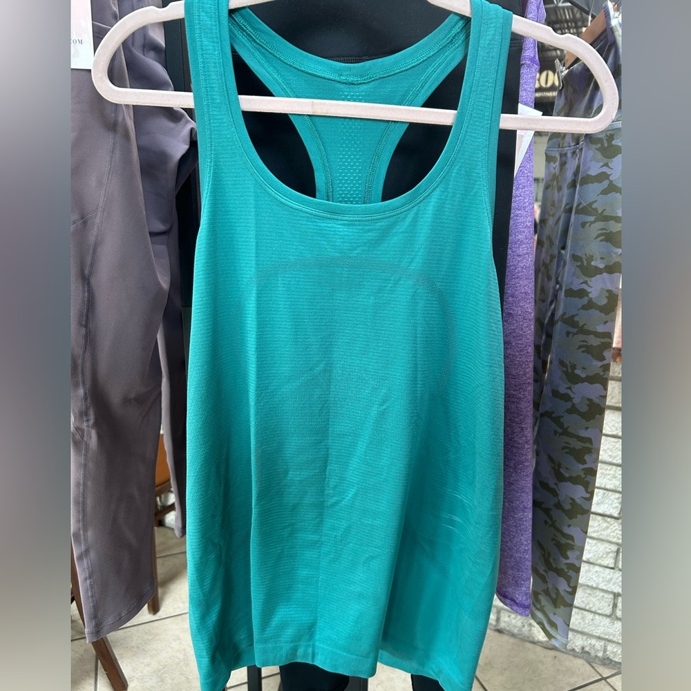 LULULEMON Tank Turquoise Size 8